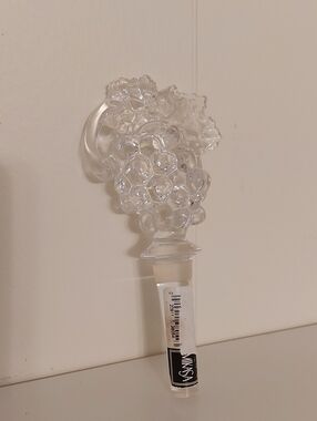 Mikasa Clear Crystal Grapes Wine Bottle Stopper